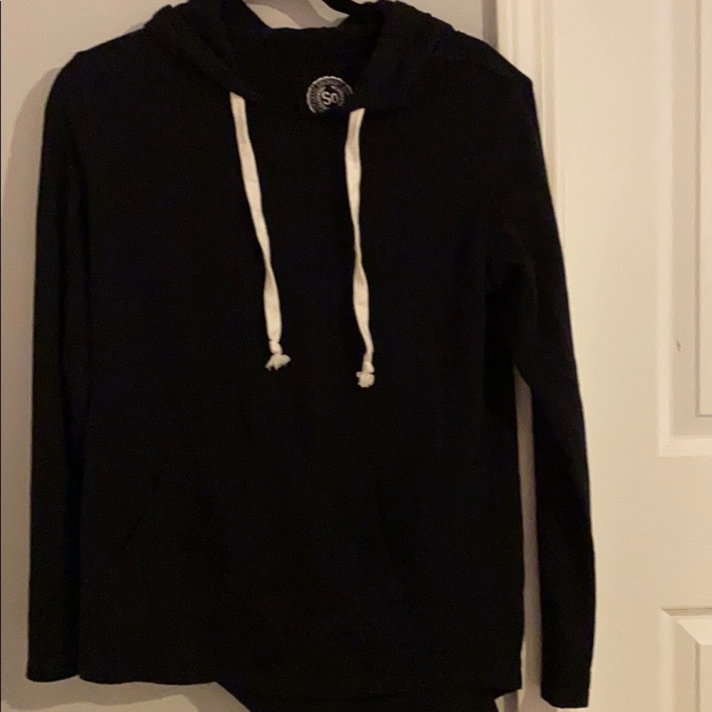 Comfy black sweatshirt